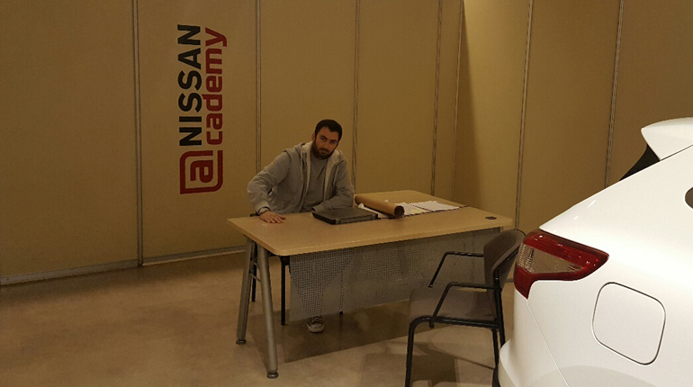 Καθίσαμε στο... θρανίο αλλά το μάθημα το γλιτώσαμε! 