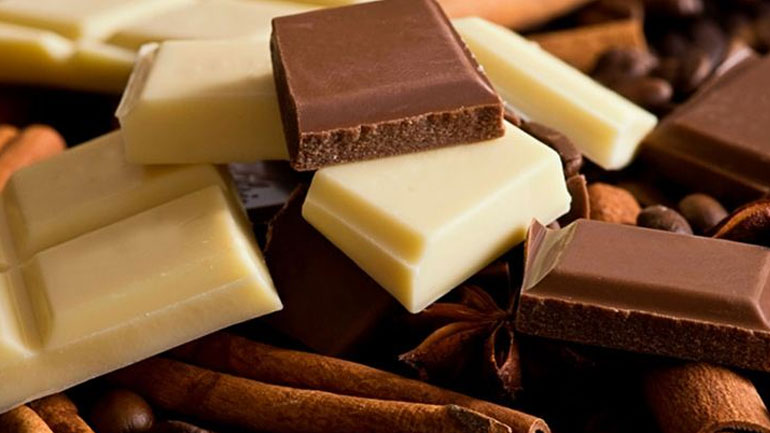 Γιατί πολλές φορές έχουμε ακατάσχετη επιθυμία για σοκολάτα