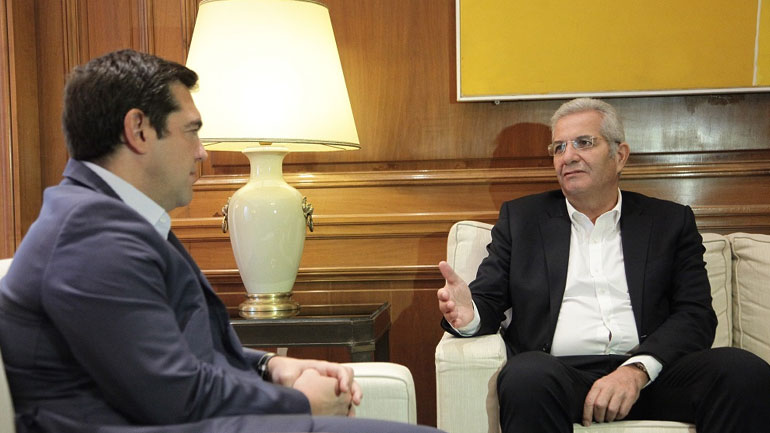 ΑΚΕΛ: Κινήσεις από Αλ. Τσίπρα για προετοιμασία διεθνούς διάσκεψης για το Κυπριακό