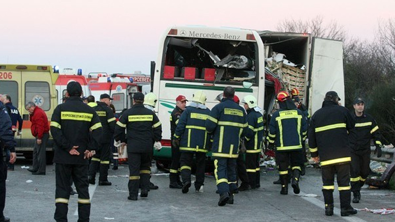 Θεσσαλονίκη: «Καμπάνες» στον οδηγό του ΚΤΕΛ και τον οδηγό νταλίκας για τη φονική σύγκρουση στα Μάλγαρα