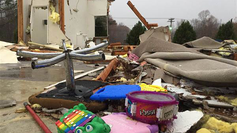 Πέντε νεκροί από ανεμοστρόβιλους στις ΗΠΑ