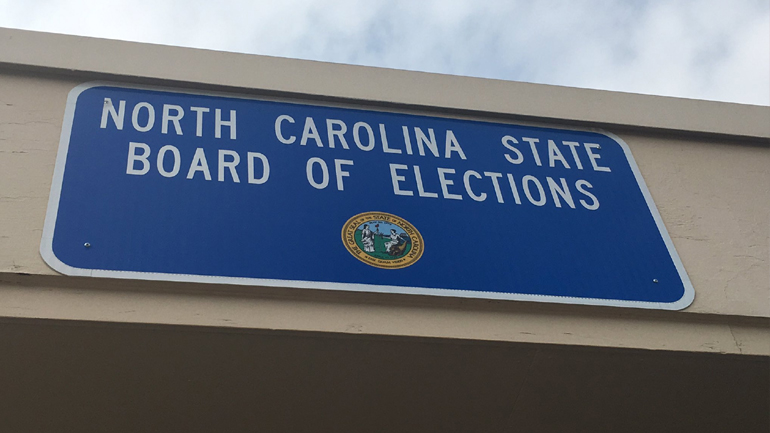 Επαναληπτική καταμέτρηση ψήφων σε κομητεία της Β. Καρολίνας