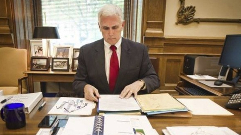 Μάικ Πενς: «Ο Τραμπ ότι είπε το έκανε. Απόδειξη η παραμονή της Carrier στις ΗΠΑ»