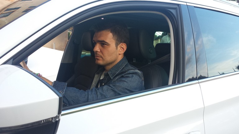 Ο υπογράφων στη θέση του οδηγού