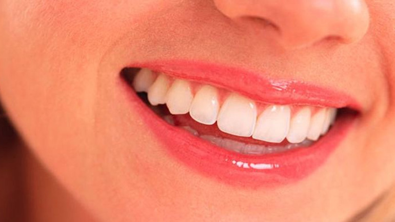 Αυτά είναι τα 10 κορυφαία λάθη που κάνουμε με τα δόντια μας!