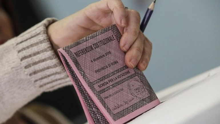 Ο Ρέντσι θα απευθύνει ομιλία στους Ιταλούς τα μεσάνυχτα