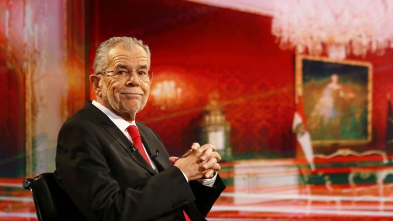 Χαιρετίζει τη νίκη μιας φιλοευρωπαϊκής Αυστρίας