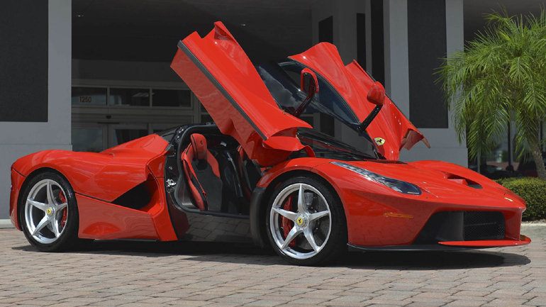 Έσπασε τα ταμεία η LaFerrari! Έσπασε τα ταμεία η LaFerrari!