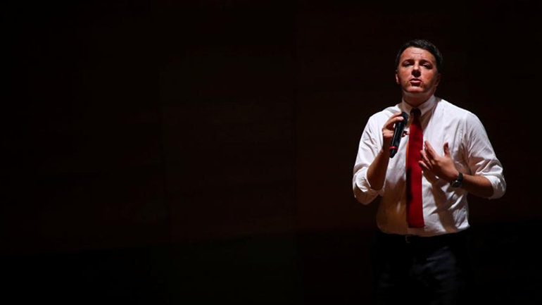 Έλμαρ Μπροκ: Δεν αποκλείει νέα κυβέρνηση Ρέντσι τον Ιανουάριο