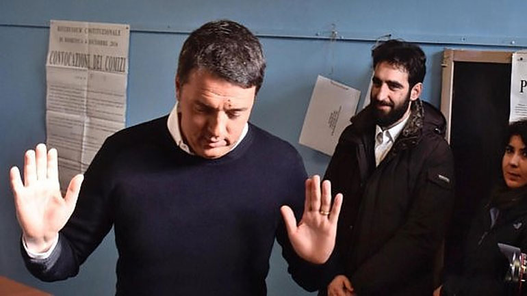 Ο Ρέντσι παραδέχτηκε πως το ΟΧΙ νίκησε