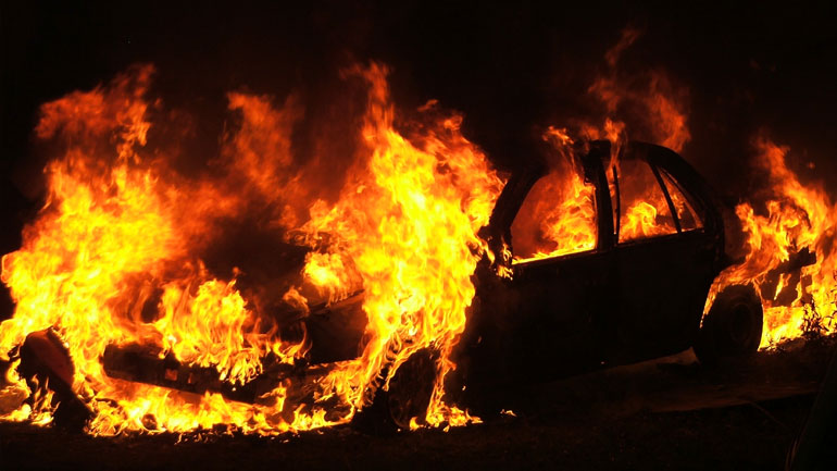 «Λαμπάδιασε» Ι.Χ. στα Άβδηρα Ξάνθης