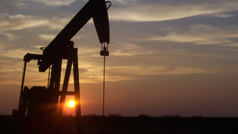 Πετρέλαιο: Κάτω από τα 50 δολάρια το βαρέλι