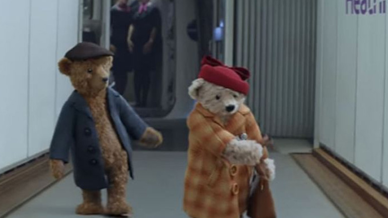 Ένα χριστουγεννιάτικο video συγκινεί κάθε ξενιτεμένο