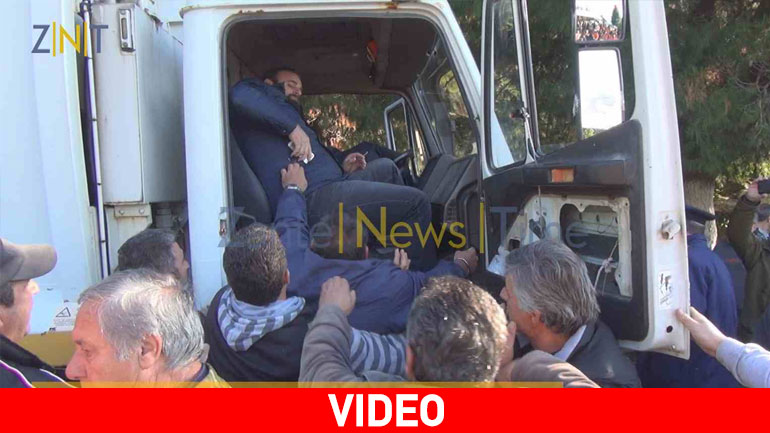 Ζάκυνθος: Ένταση και επεισόδια στην είσοδο του ΧΥΤΑ