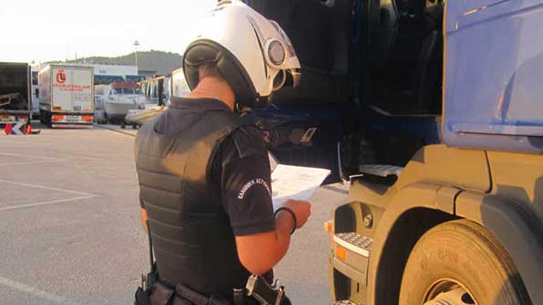 Με πλαστά τιμολόγια στη Βουλγαρία εσπεριδοειδή από την Άρτα