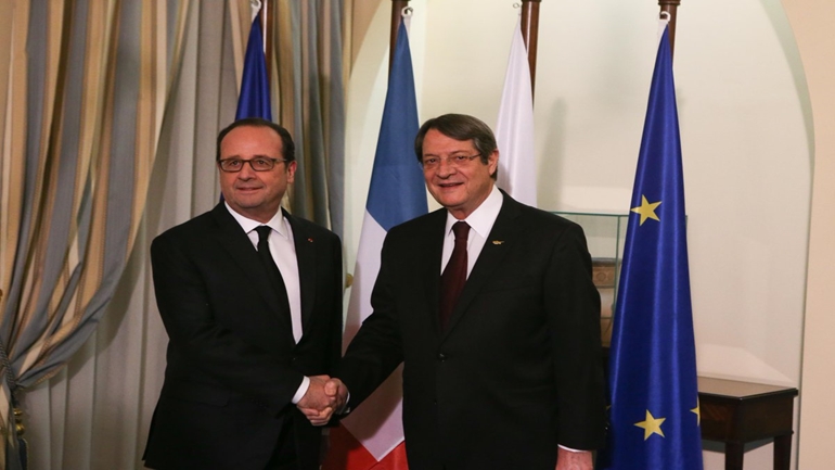 Ολάντ: Τα χρόνια περνάνε και πρέπει να βρεθεί μία λύση στο κυπριακό – Αναστασιάδης: Σημασία έχει η εγγύηση της εφαρμογής της