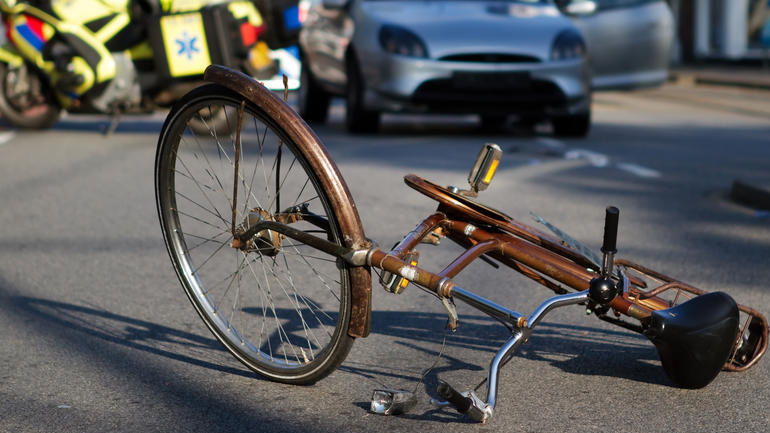 Ηράκλειο: Αιμόφυρτος ποδηλάτης στην εθνική οδό