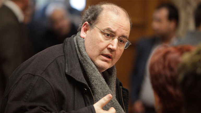 «Πυρά» Φίλη για τις παρεμβάσεις της Εκκλησίας