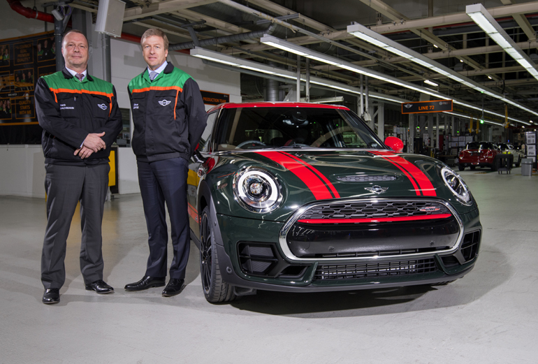 Η ικανοποίηση στα πρόσωπα των ανθρώπων της MINI...