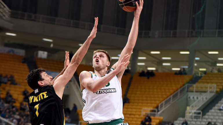 Πάλεψε η ΑΕΚ, νίκησε ο Παναθηναϊκός