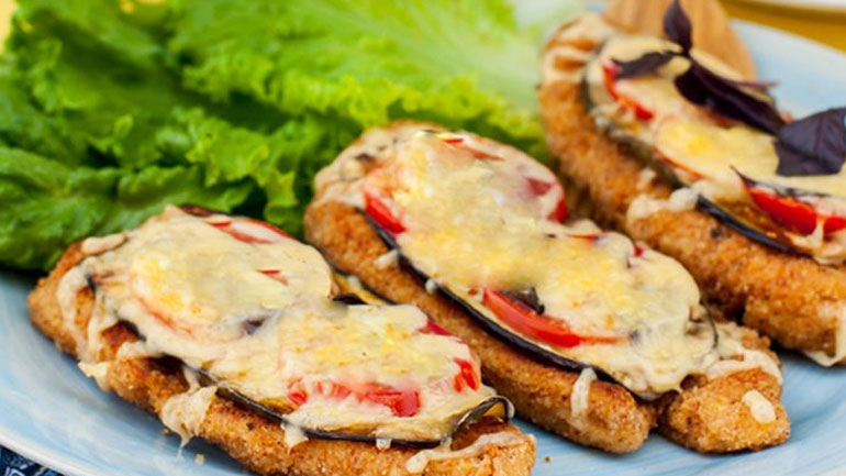 Κοτόπουλο πανέ με μελιτζάνα! Μια συνταγή που πρέπει να δοκιμάσετε