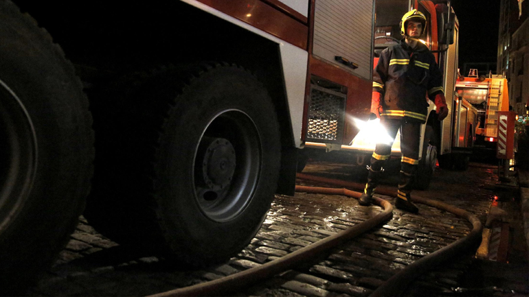 Στις φλόγες σπίτι και αποθήκη στην Πέλλα