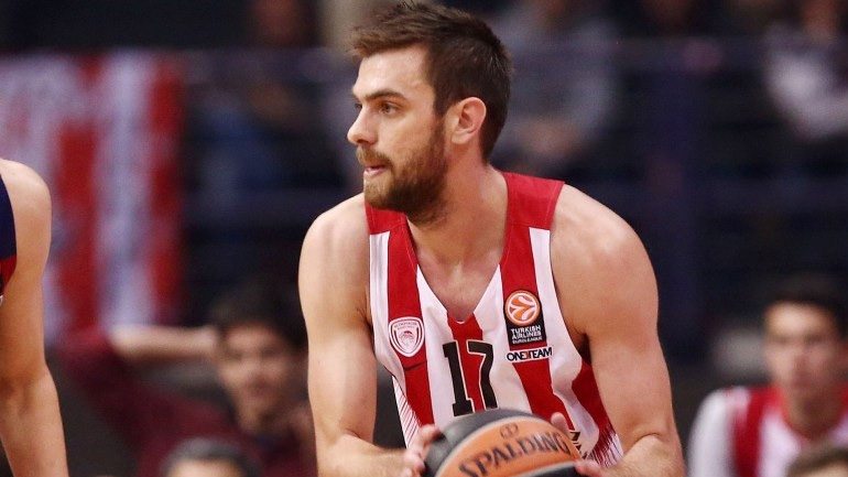 Χωρίς Μάντζαρη ο Ολυμπιακός