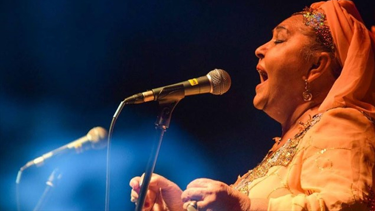 Πέθανε η βασίλισσα της τσιγγάνικης μουσικής Έσμα Ρετζέποβα