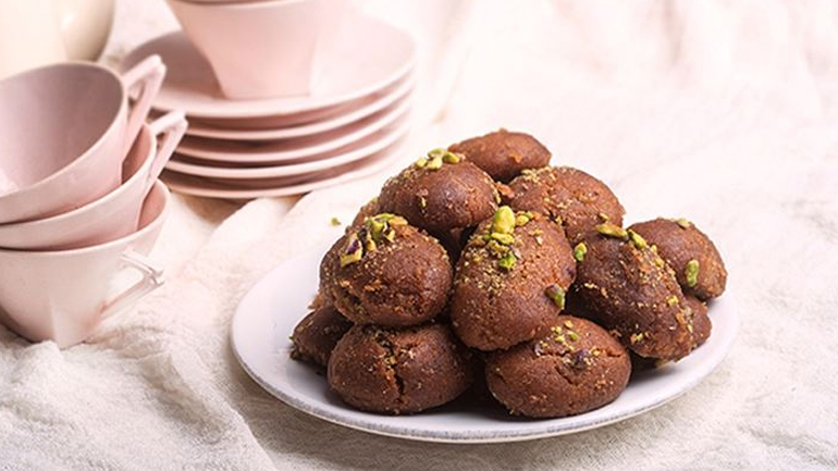 Τα Χριστούγεννα έρχονται! Φτιάξτε τα μελομακάρονα της Αργυρώς