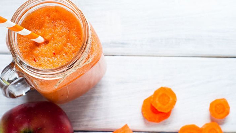 Αυτό είναι το αντιοξειδωτικό ρόφημα που ρίχνει τη χοληστερίνη και βοηθά στη χώνεψη