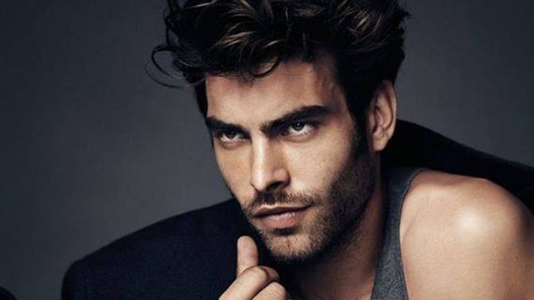 Οι γυναίκες αποκαλύπτουν ποιο είναι το πρώτο πράγμα που προσέχουν σε έναν άνδρα