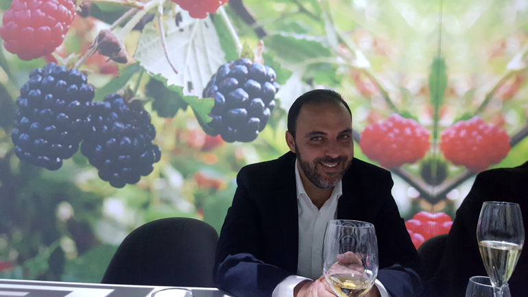 Ο επικεφαλής της μάρκας MINI Μάνος Δρακωτός...