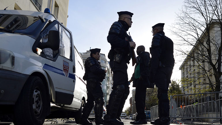 Γαλλία: Επιπλέον 3.000 αστυνομικοί και στρατιώτες στη διάρκεια της εορταστικής περιόδου