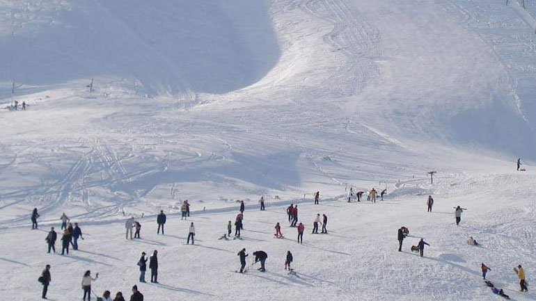 Έτοιμο να υποδεχτεί τους πρώτους επισκέπτες το χιονοδρομικό κέντρο στο Φαλακρό