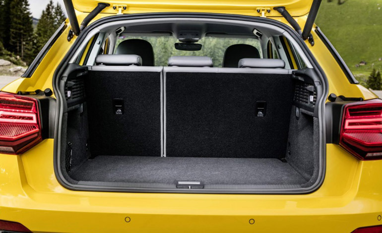 Ο χώρος αποσκευών χωρά τις βαλίτσες τεσσάρων ατόμων