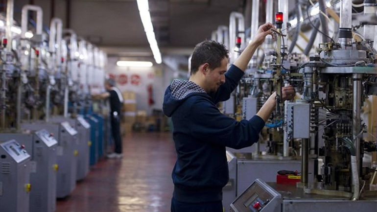 Σε υψηλό 21 μηνών ο μεταποιητικός κλάδος στις ΗΠΑ