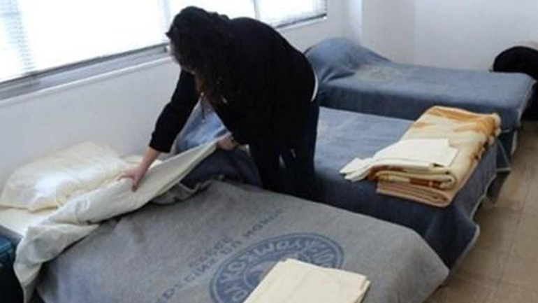 Δύο θερμαινόμενοι χώροι όλο το Σαββατοκύριακο για τους άστεγους