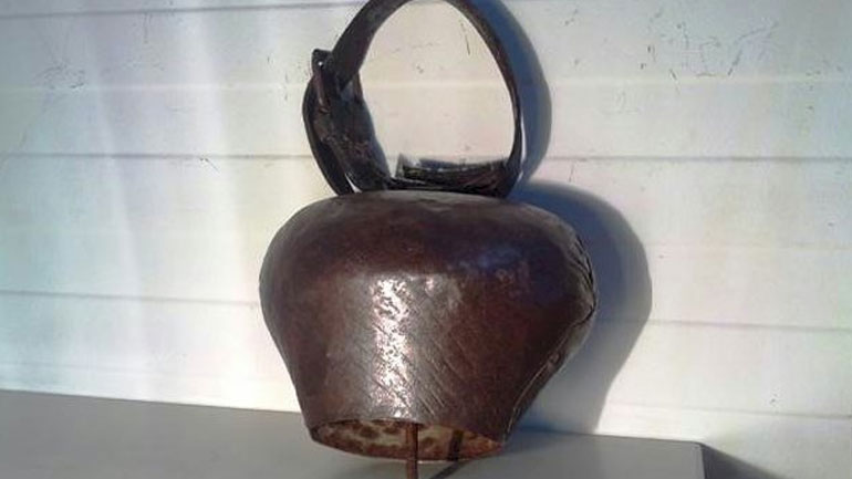 Χτύπησε κουδούνα σε Άδωνι, Πολάκη και Κουράκη