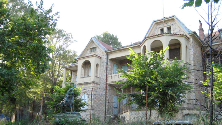 Πράσινο φως για την αποκατάσταση του θερινού ανακτόρου στο Τατόι