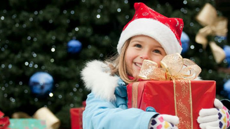 Χριστούγεννα: Πώς να επιλέξετε το κατάλληλο δώρο για τα παιδιά σας;