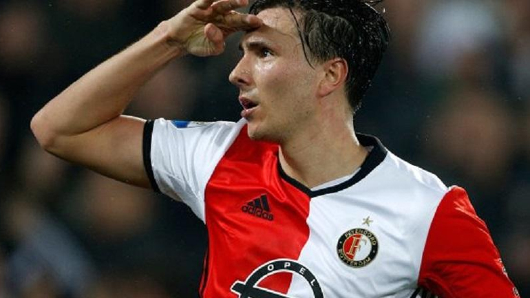 Ακάθεκτη Φέγενορντ, μεγάλη νίκη η Άλκμααρ