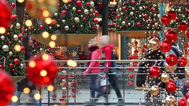 Aνοικτά σήμερα τα καταστήματα