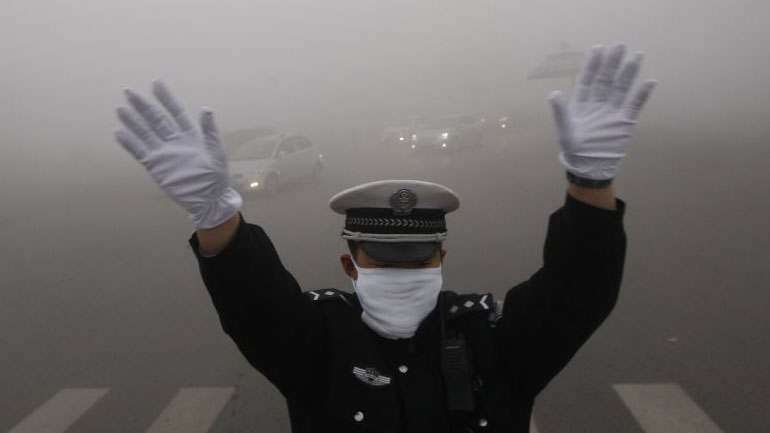 Aτμοσφαιρική ρύπανση πνίγει την Κίνα