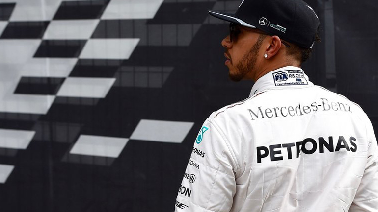 Hamilton: «Ας φέρουν όποιον θέλουν»