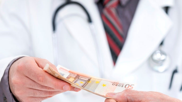 Καταδίκη γιατρού για “φακελάκι”