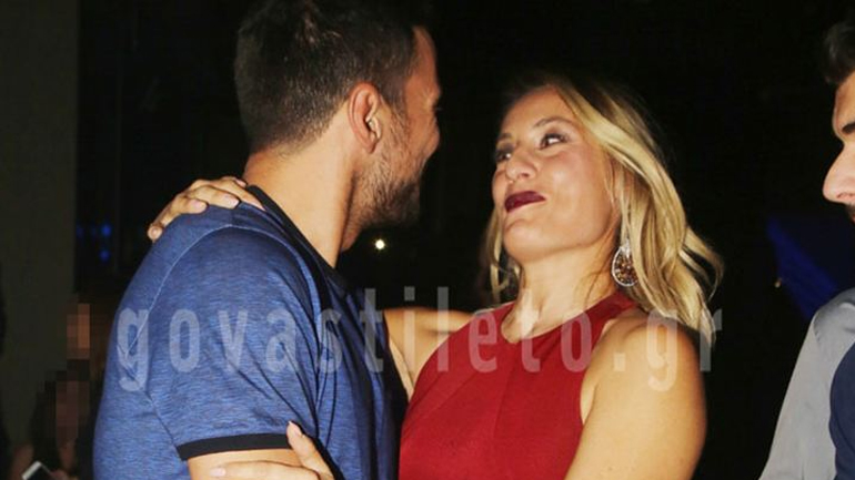 Ελεονώρα Μελέτη: Με ποιον χόρευε αγκαλιά στα μπουζούκια;