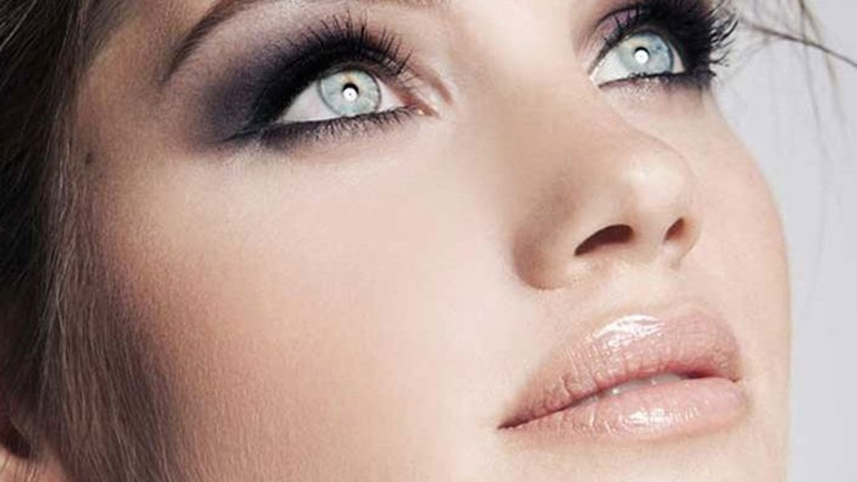 Μυστικά ομορφιάς για μακριές και πυκνές βλεφαρίδες