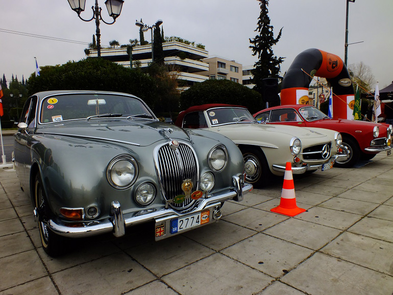 Οχήματα μίας άλλης εποχής έχουν συνάντηση στο Παναθηναϊκό Στάδιο στις αρχές του 2017 για έναν καλό χρόνο!