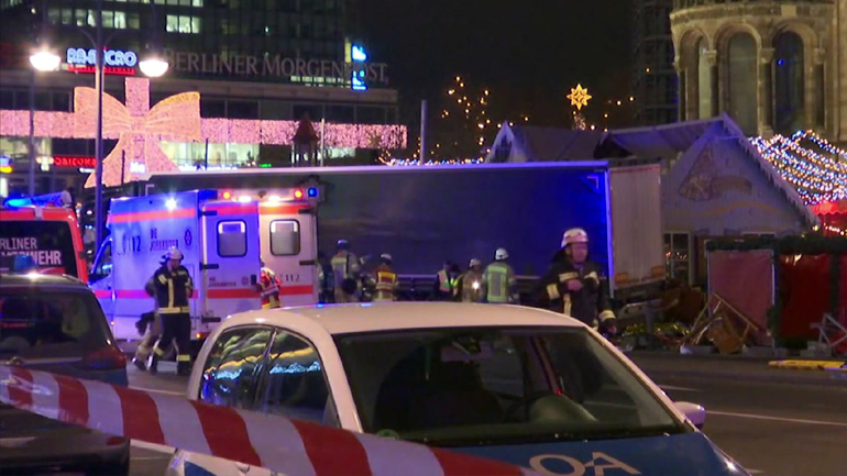 Επίθεση στο Βερολίνο: Οι αρχές ζητούν από τους πολίτες βίντεο και φωτογραφίες
