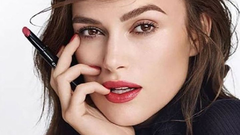 Πώς να ανανεώσετε το μακιγιάζ σας σε 1 λεπτό